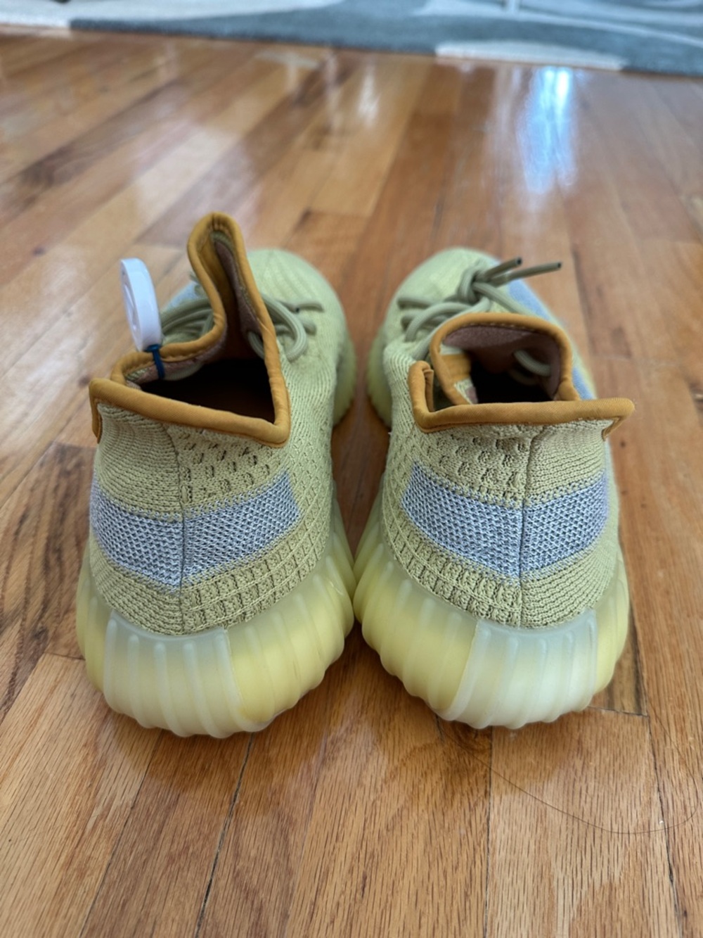 Yeezy Boost 350 V2 Marsh Mens Practically New Only Worn in House sz 10.5 - Picture 5 of 9